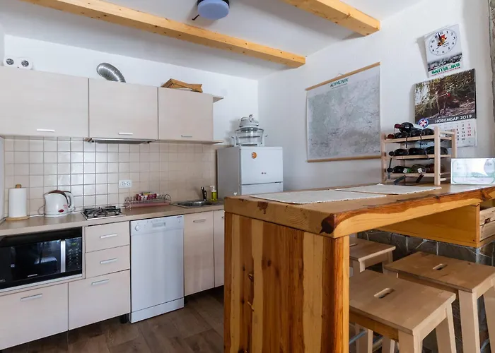 Alpine Retreat Cupino Sokace 카파오닉