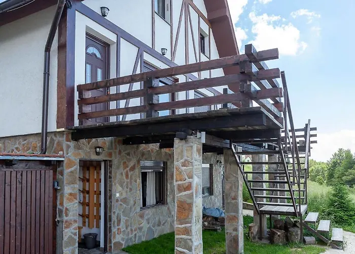 Alpine Retreat Cupino Sokace 펜션